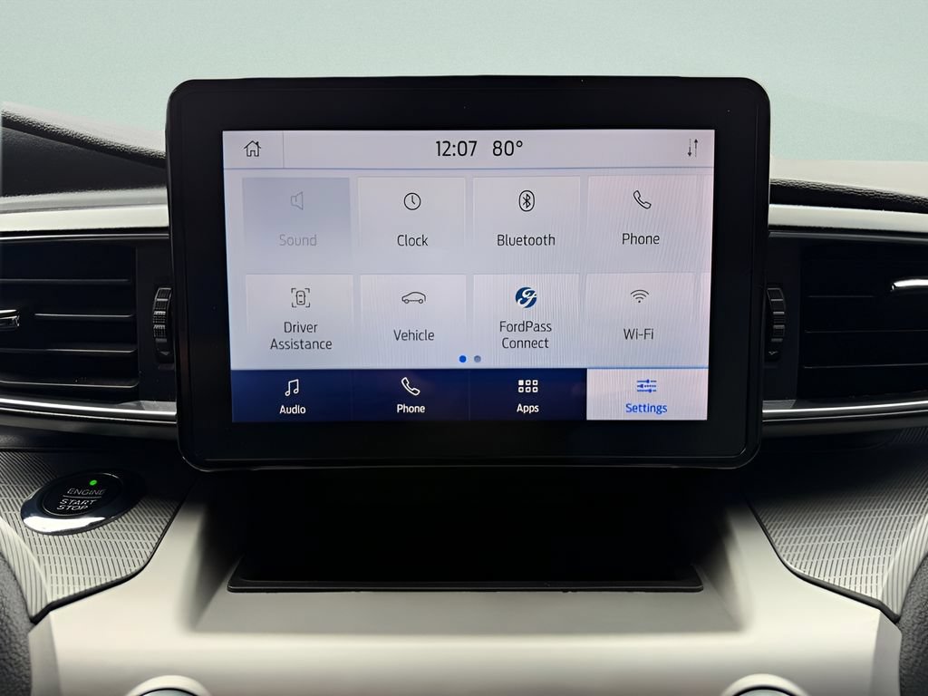 Used 2021 Ford Explorer XLT w/ Equipment Group 202A AWD/4WD image 17