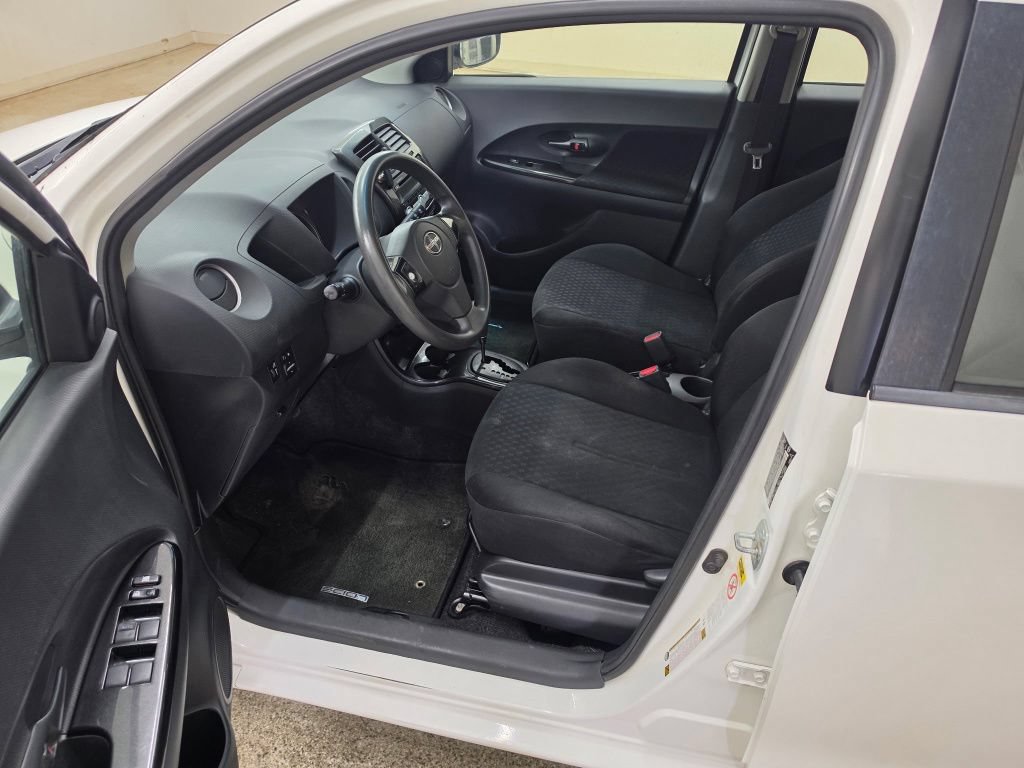 Used 2008 Scion xD FWD image 6
