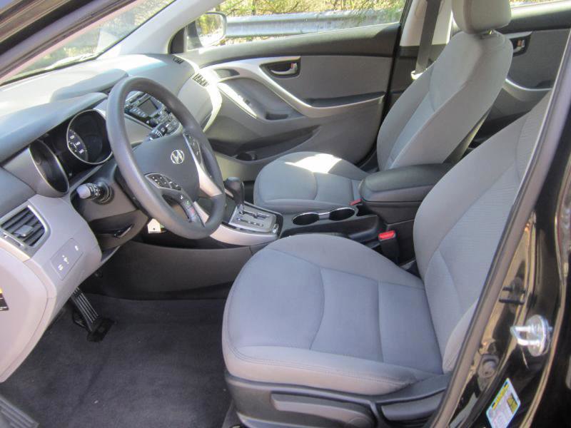 Used 2013 Hyundai Elantra GLS w/ Preferred Pkg image 10