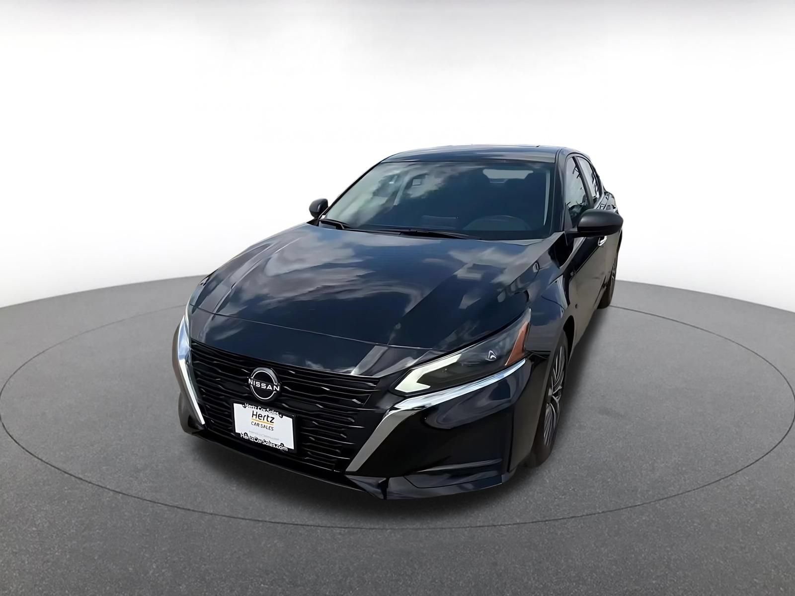 Used 2025 Nissan Altima 2.5 SV FWD image 7