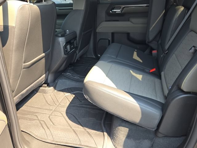 Used 2026 Chevrolet Silverado 1500 ZR2 AWD/4WD image 11