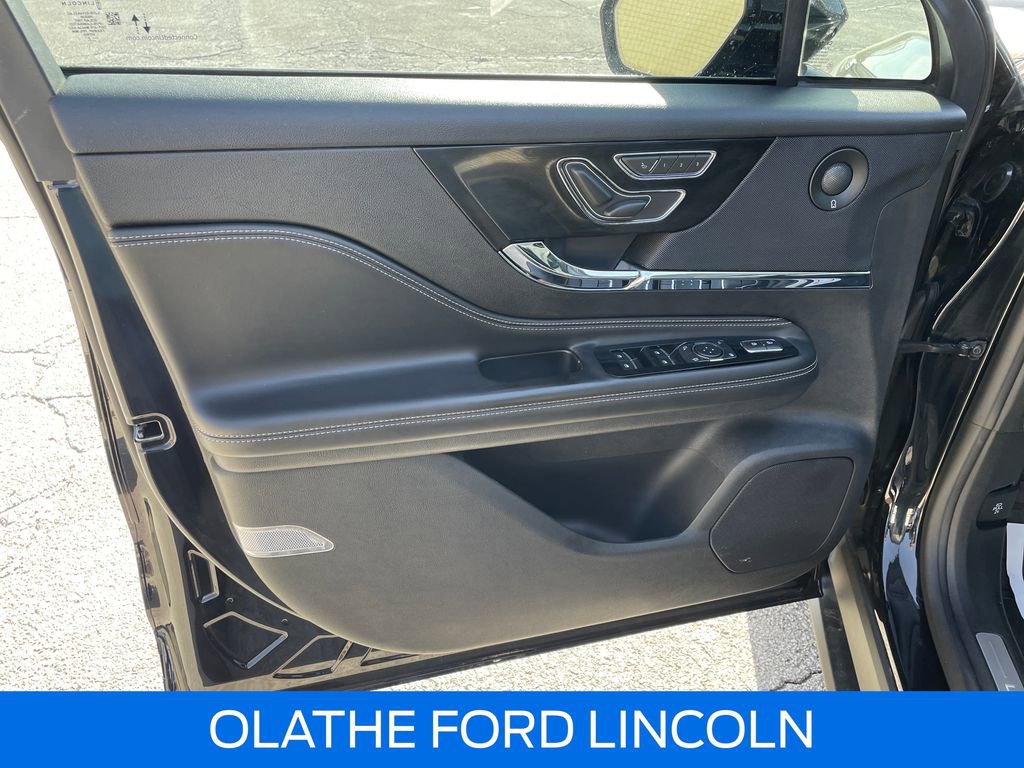 Certified 2022 Lincoln Corsair Reserve w/ Equipment Group 201A image 20