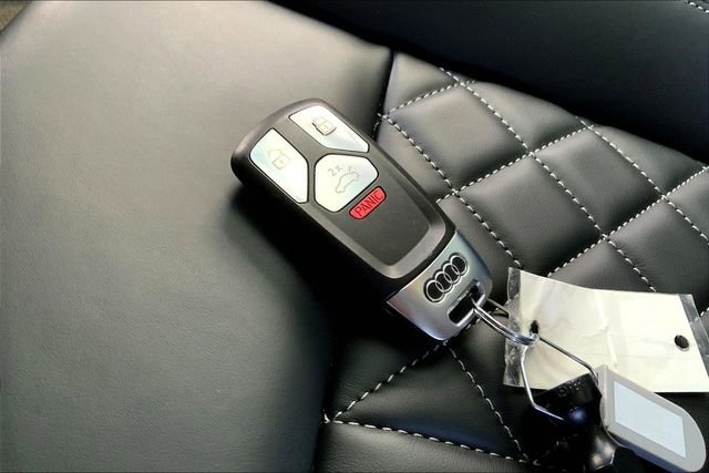 Used 2023 Audi SQ5 Premium Plus w/ Premium Plus Package image 12