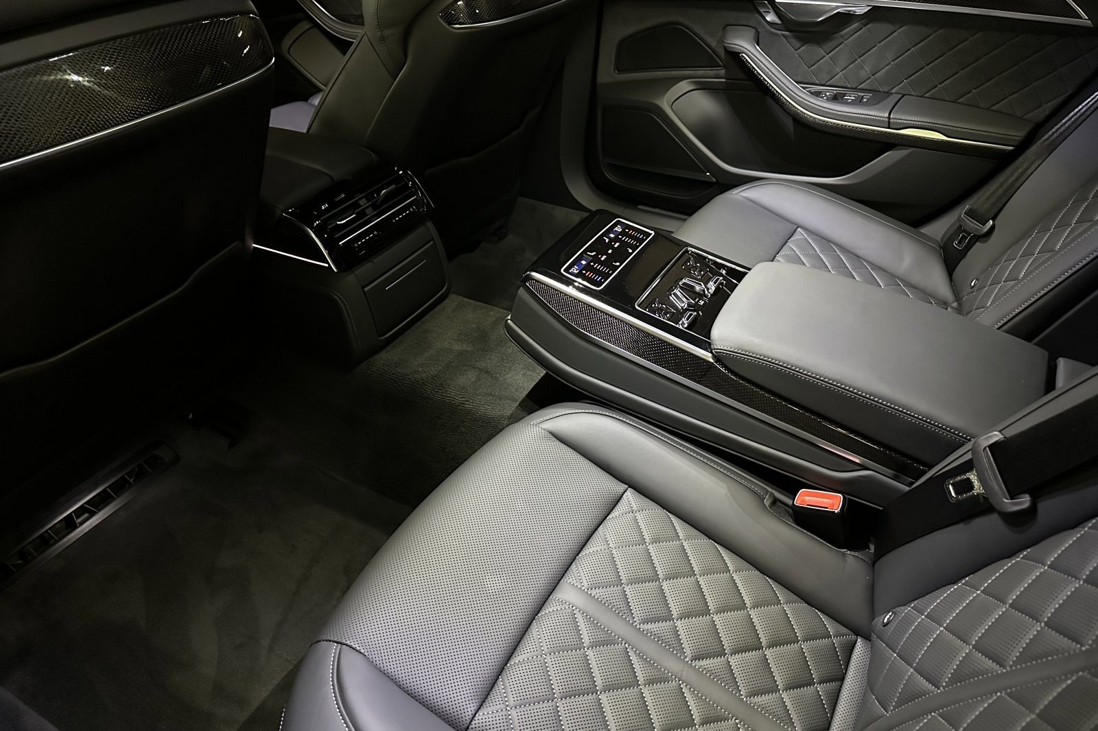 New 2025 Audi S8 image 11