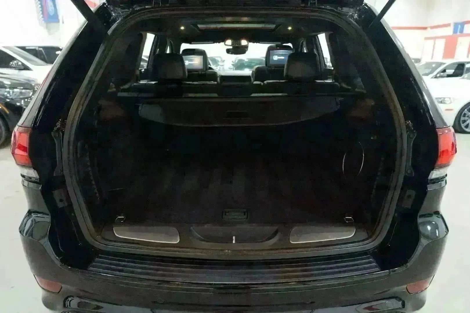 Used 2018 Jeep Grand Cherokee Trackhawk image 23