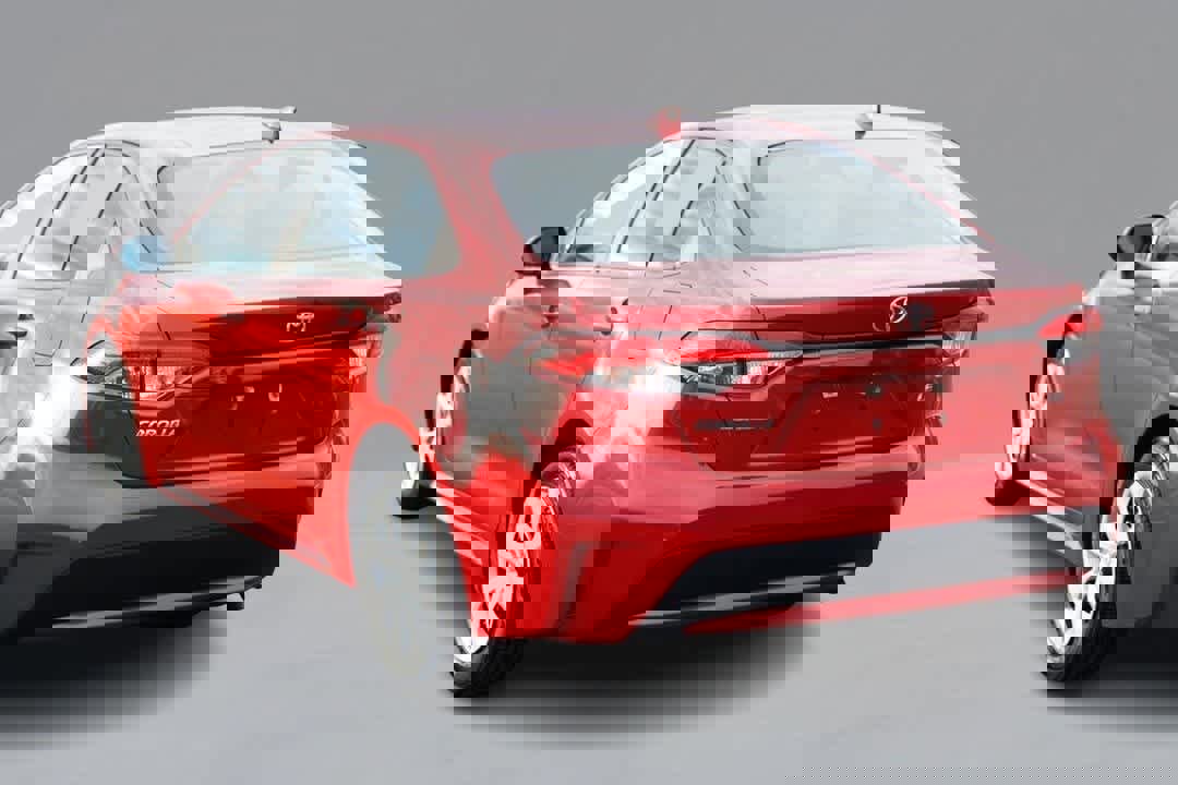 Used 2020 Toyota Corolla LE image 7