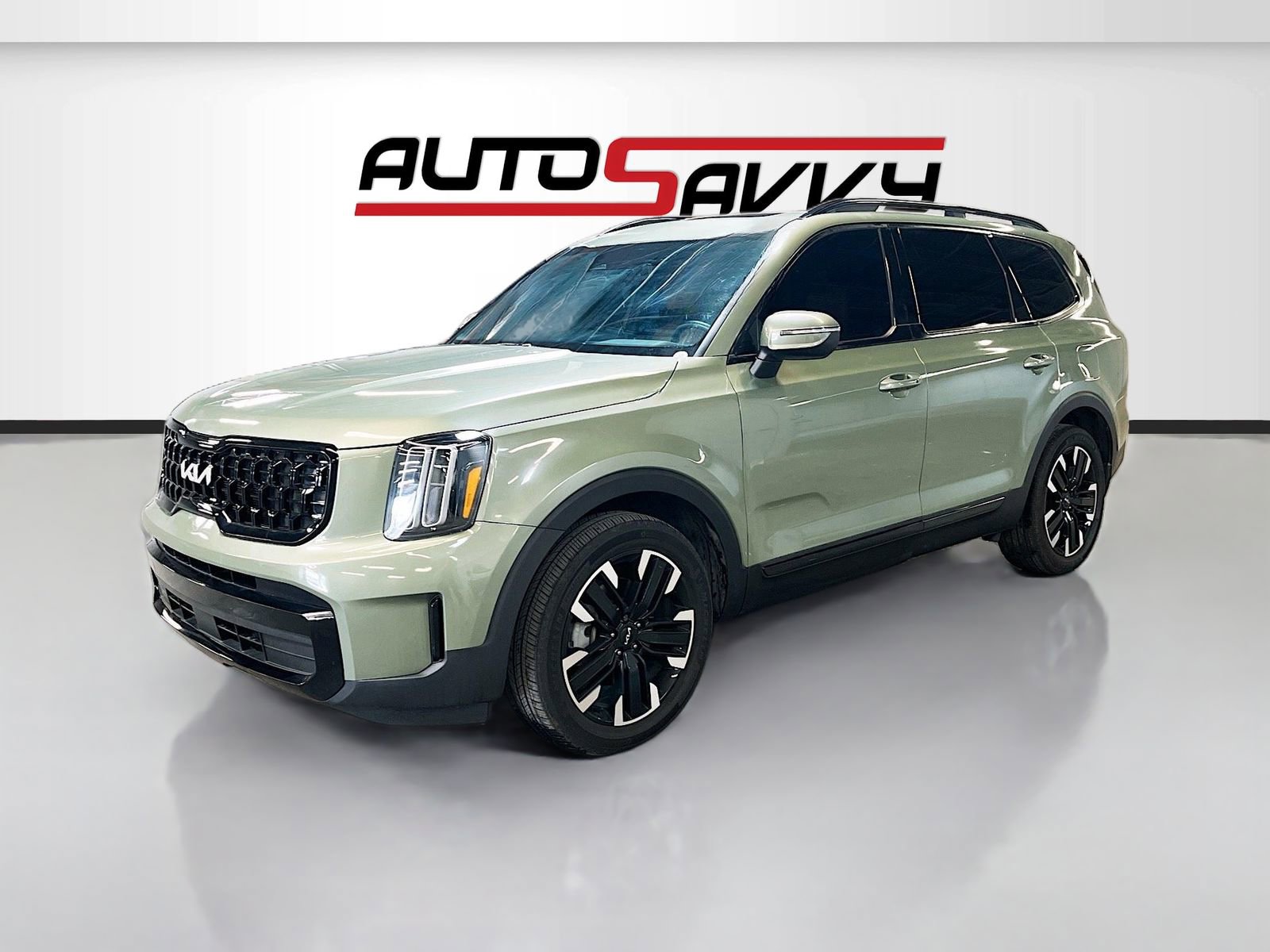 Used 2024 Kia Telluride EX X-Line AWD/4WD image 3