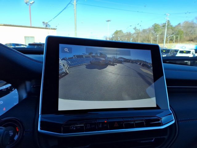 New 2026 Jeep Compass Latitude image 16