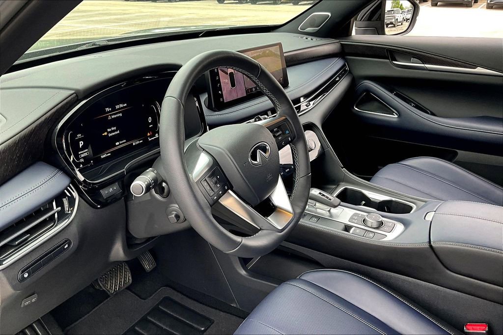 Certified 2026 INFINITI QX60 Sport w/ Dark Cargo Package AWD/4WD image 18