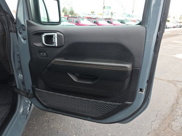 Used 2025 Jeep Wrangler Unlimited Sahara w/ Safety Group image 36