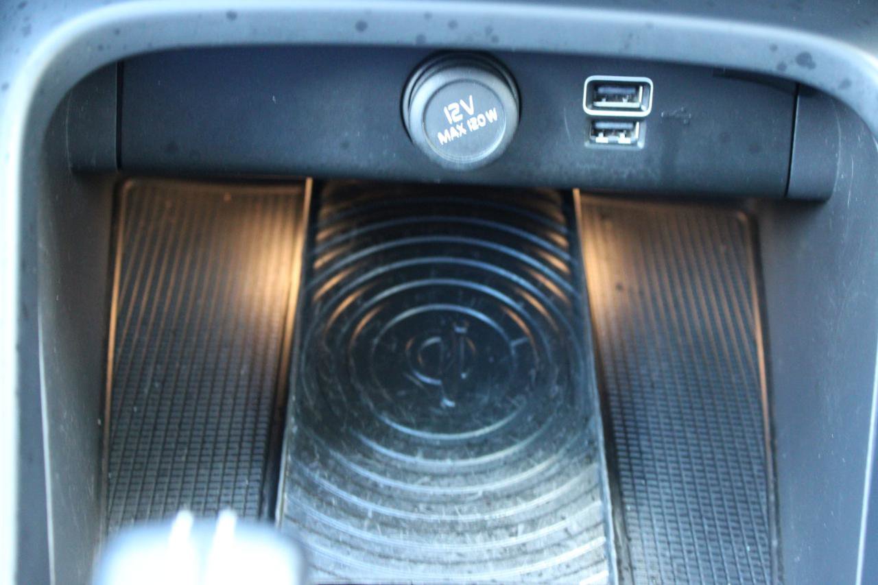 Used 2019 Volvo XC40 T5 R-Design image 27