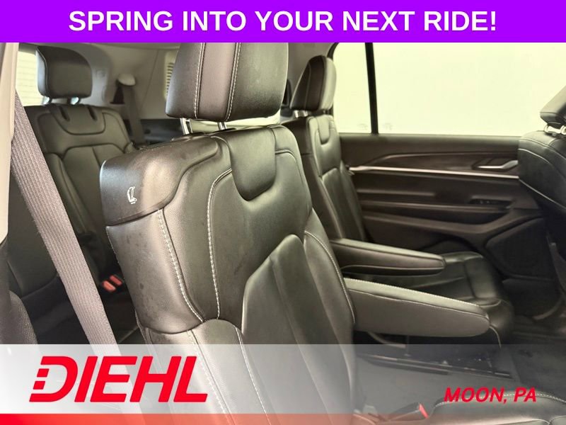 Certified 2023 Jeep Grand Cherokee L Limited w/ Black Appearance Package image 13