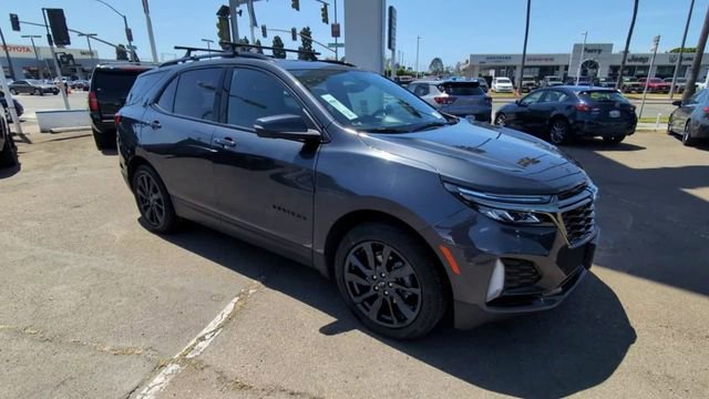 Certified 2023 Chevrolet Equinox RS w/ RS Leather Package image 2