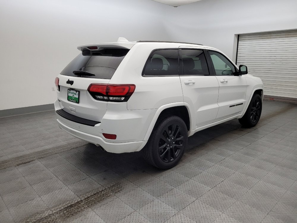 Used 2020 Jeep Grand Cherokee Altitude image 9