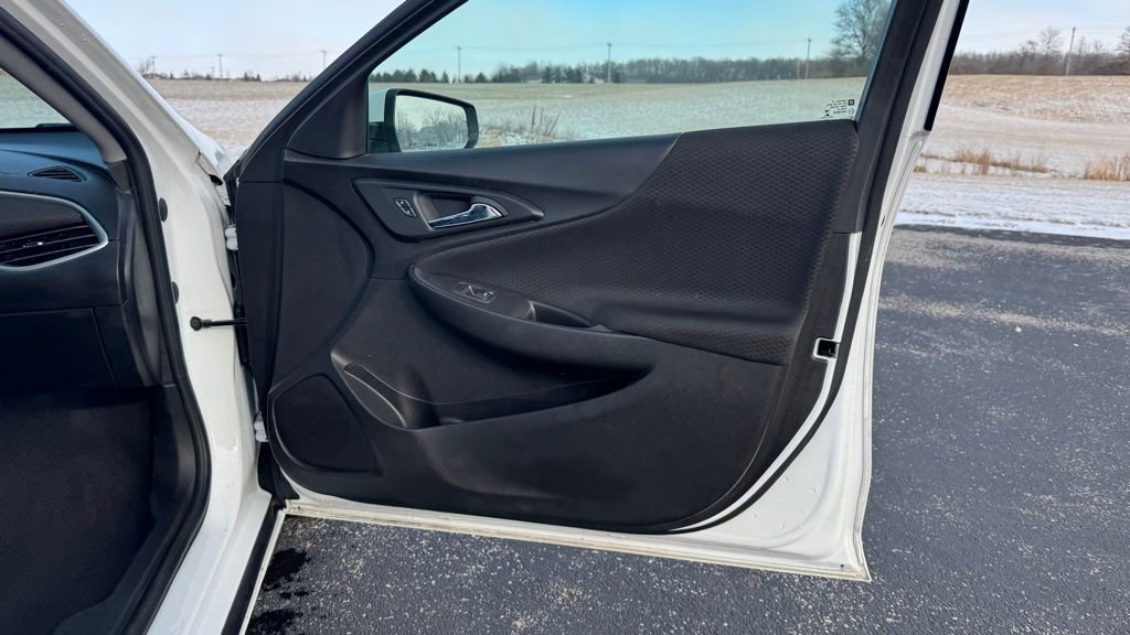 Used 2023 Chevrolet Malibu LT image 18