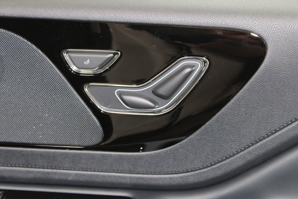 New 2026 Lincoln Aviator AWD image 28