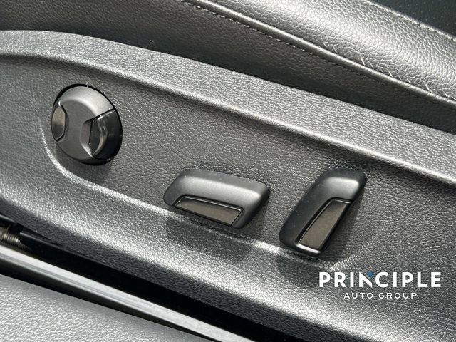 Used 2019 Volkswagen Passat 2.0T Wolfsburg w/ Wheels & Sunroof Package FWD image 16