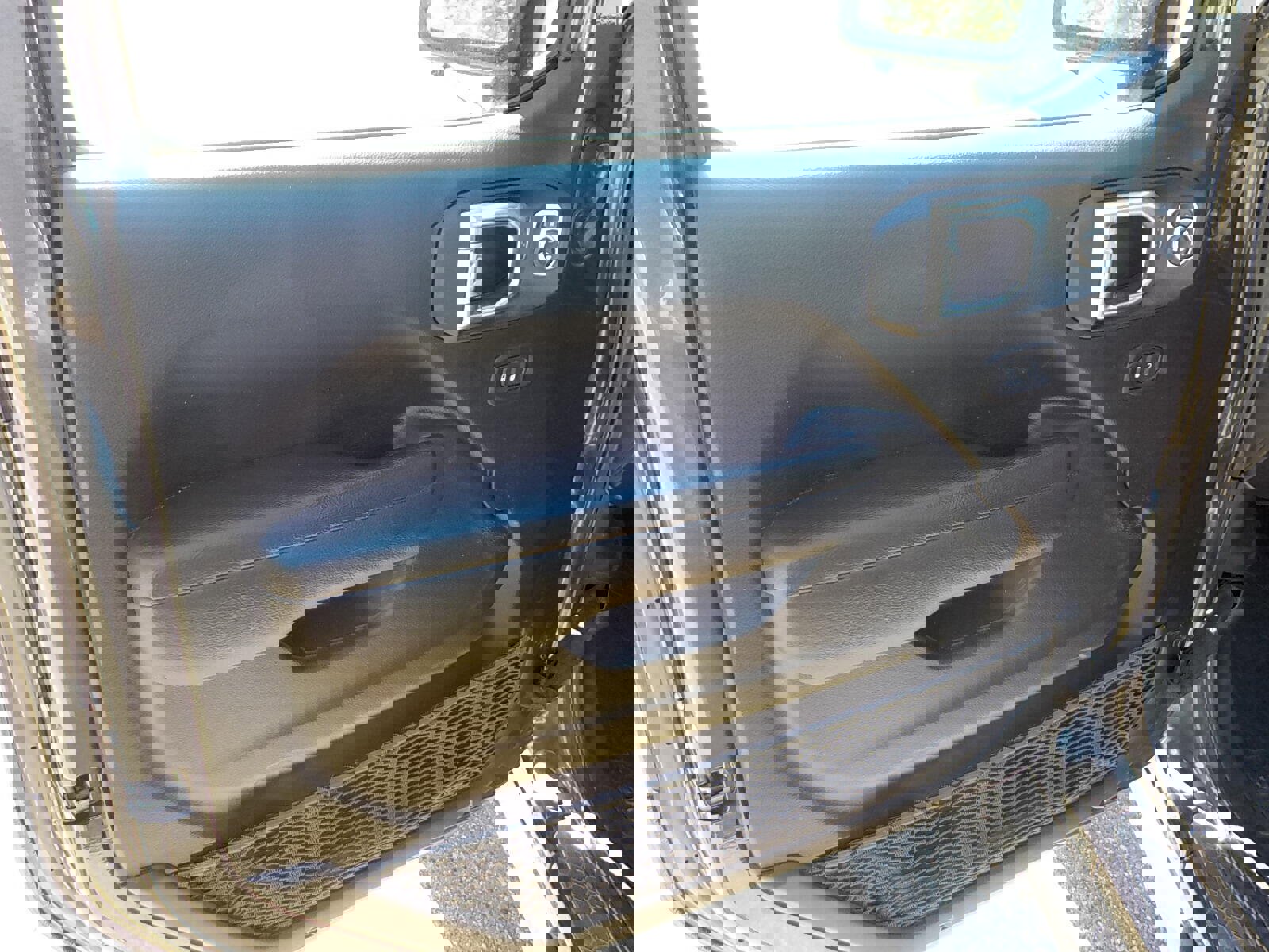 Used 2023 Jeep Wrangler Unlimited Rubicon w/ LED Lighting Group image 17