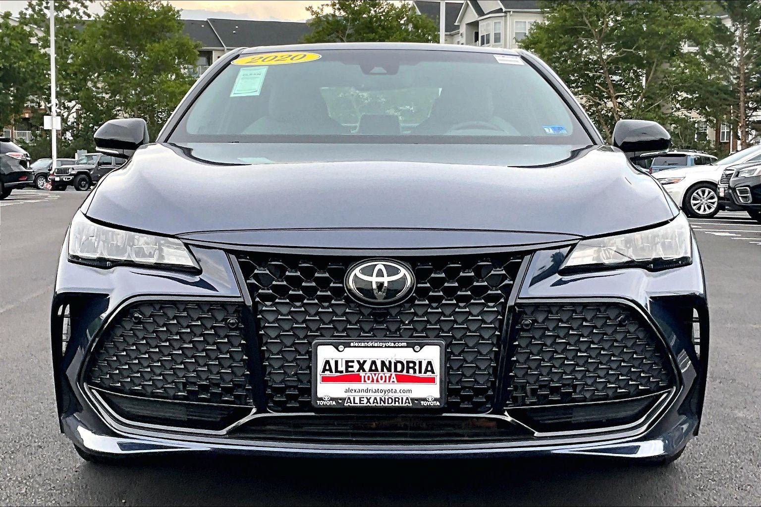 Used 2020 Toyota Avalon XSE w/ All Weather Liner Package FWD image 3