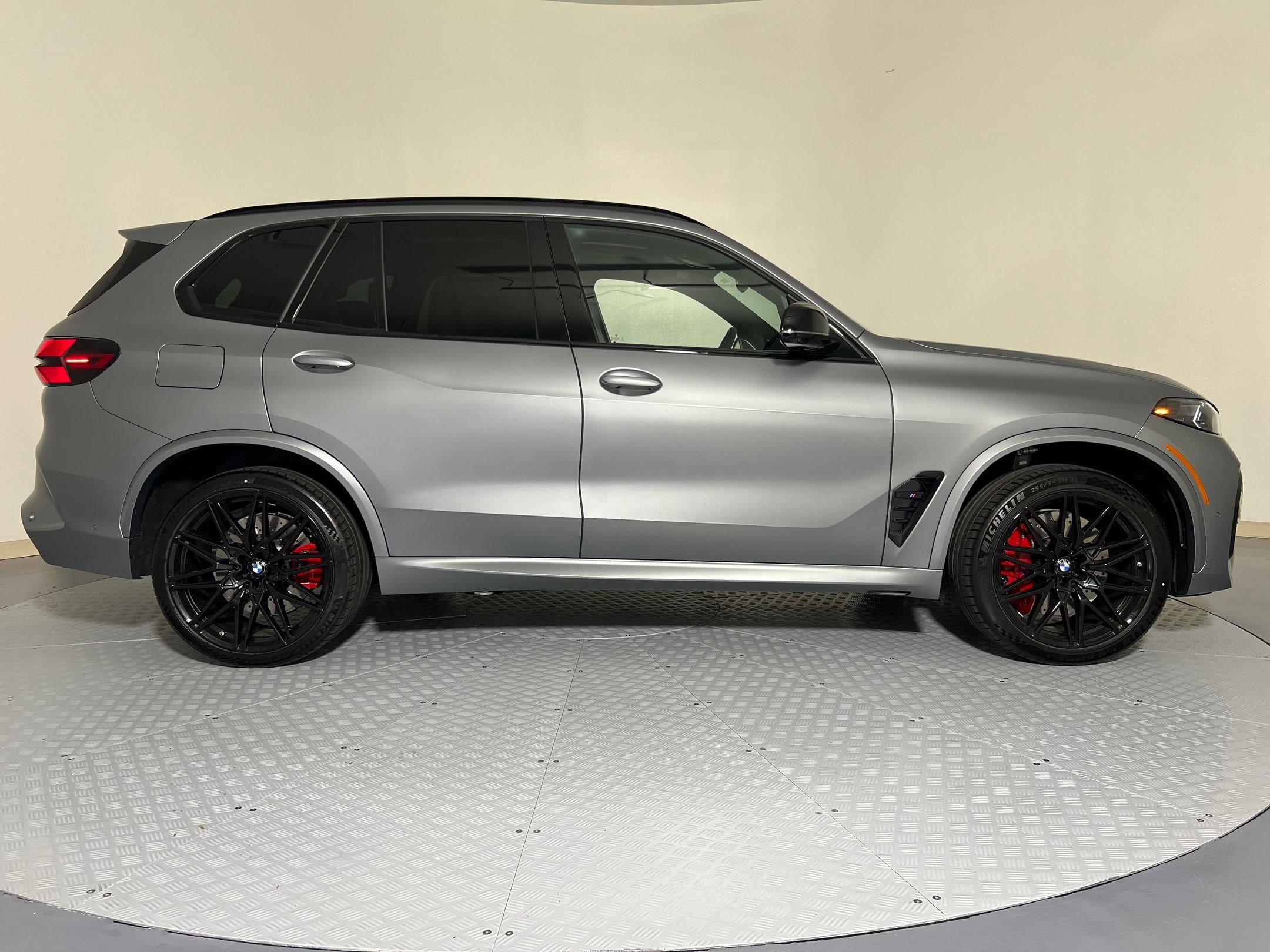 New 2026 BMW X5 M Competition w/ Executive Package image 8