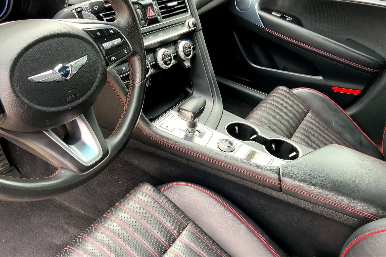 Used 2023 Genesis G70 2.0T w/ Sport Prestige Package RWD image 17