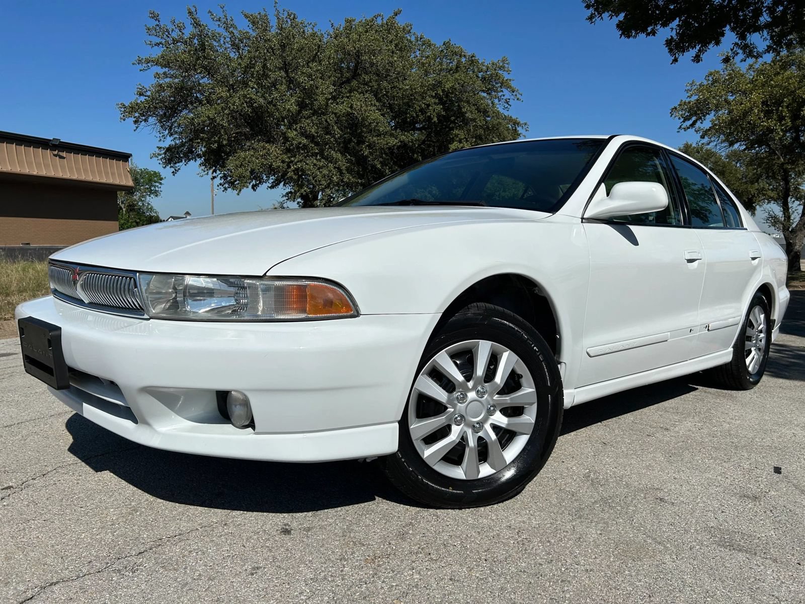 Used 2000 Mitsubishi Galant ES FWD image 2