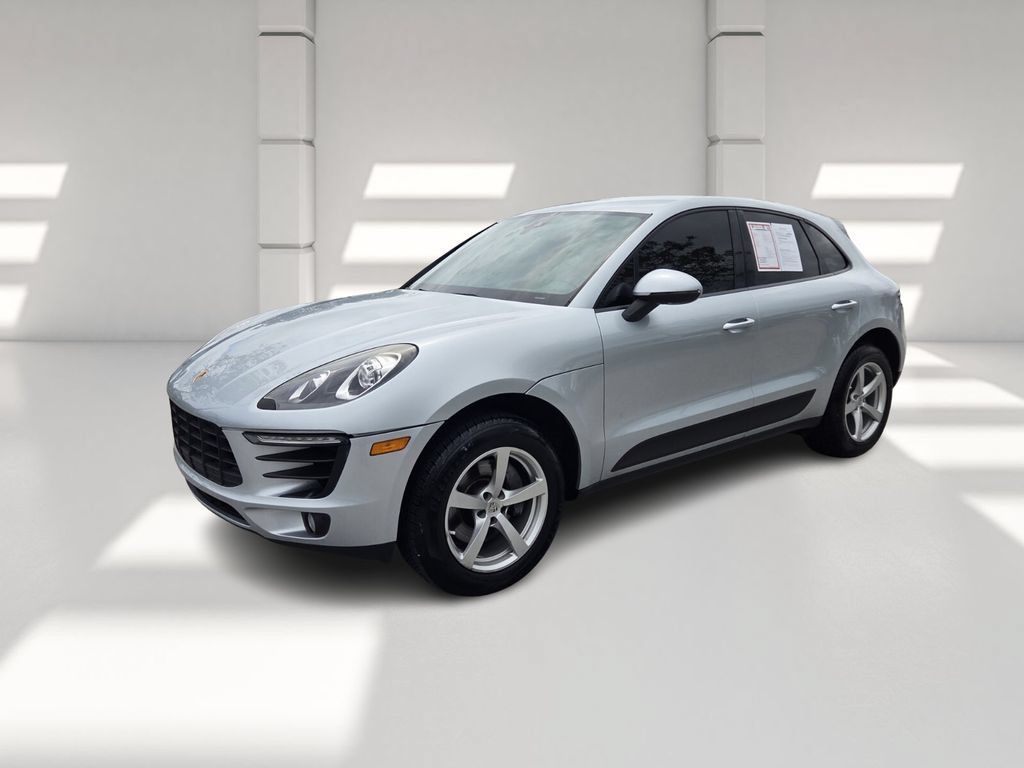 Used 2018 Porsche Macan AWD/4WD image 4