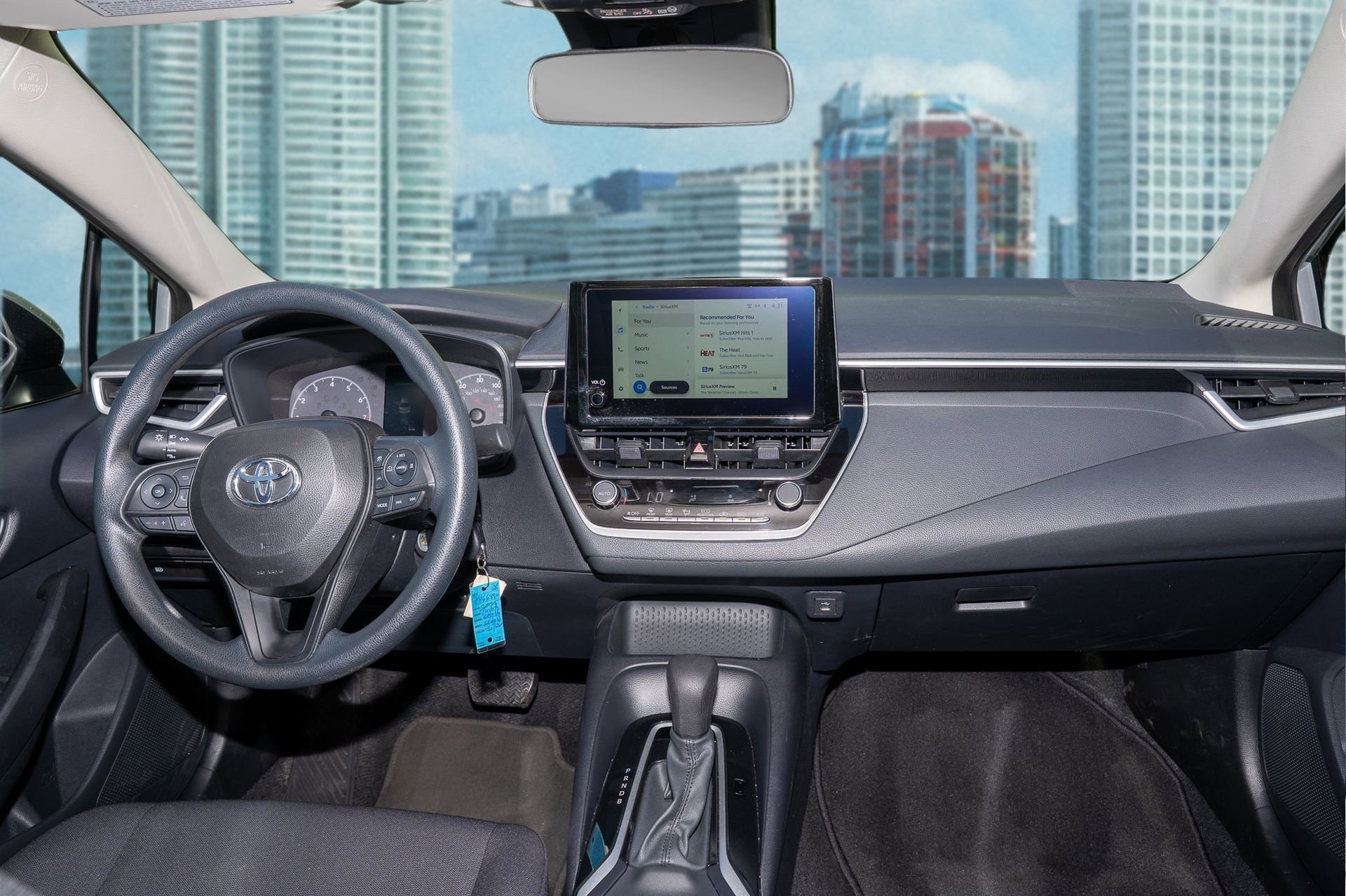 Used 2025 Toyota Corolla LE image 19