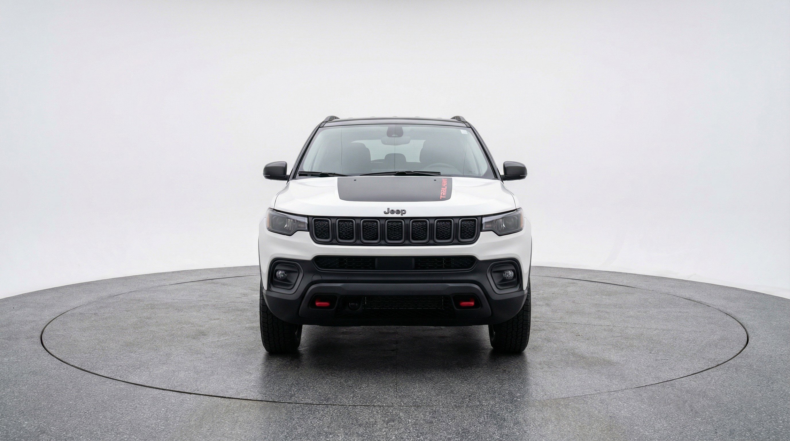 Used 2025 Jeep Compass Trailhawk AWD/4WD image 2