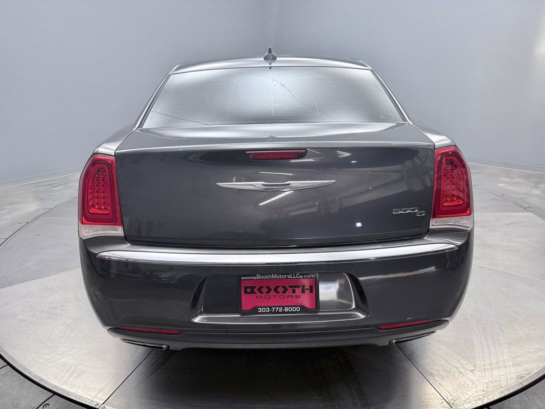 Used 2016 Chrysler 300 C image 6