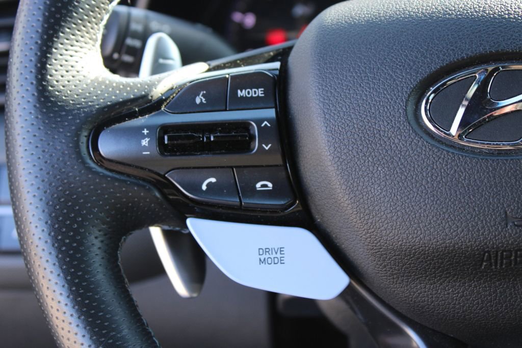 Used 2022 Hyundai Veloster N image 25