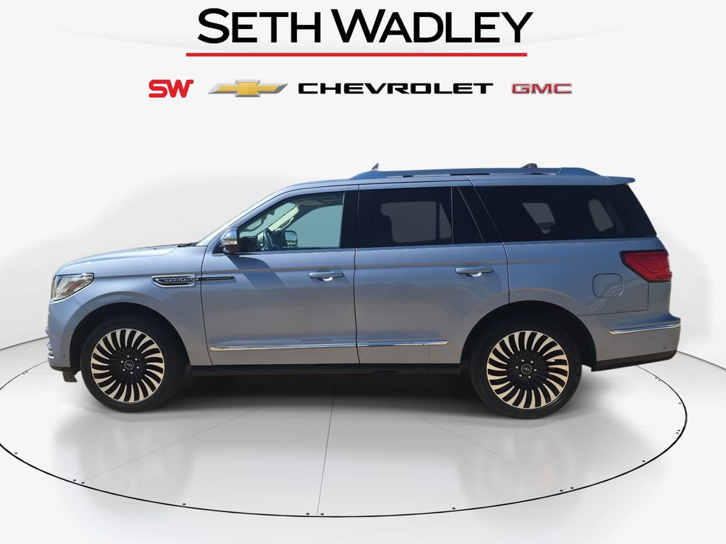 Used 2021 Lincoln Navigator Black Label w/ Cargo Convenience Package AWD/4WD image 4