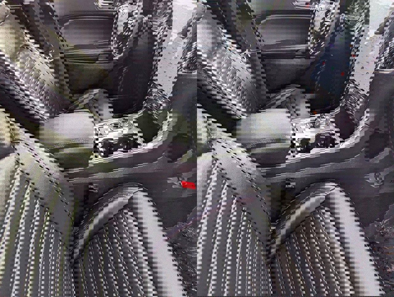 Used 2024 Ford Edge SEL image 12