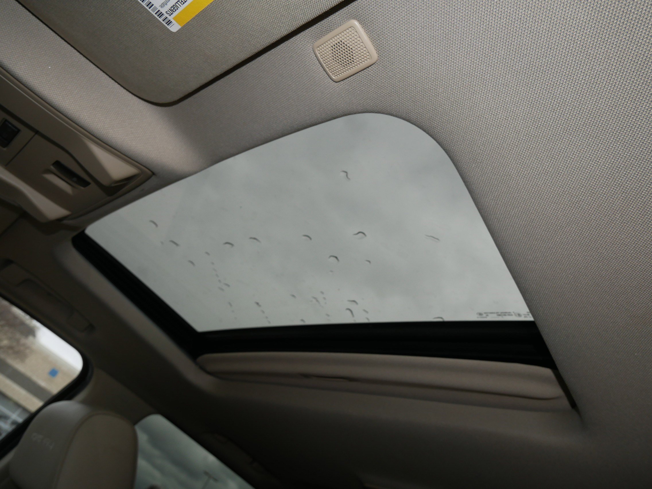 Used 2018 GMC Yukon Denali w/ Enhanced Security Package image 35