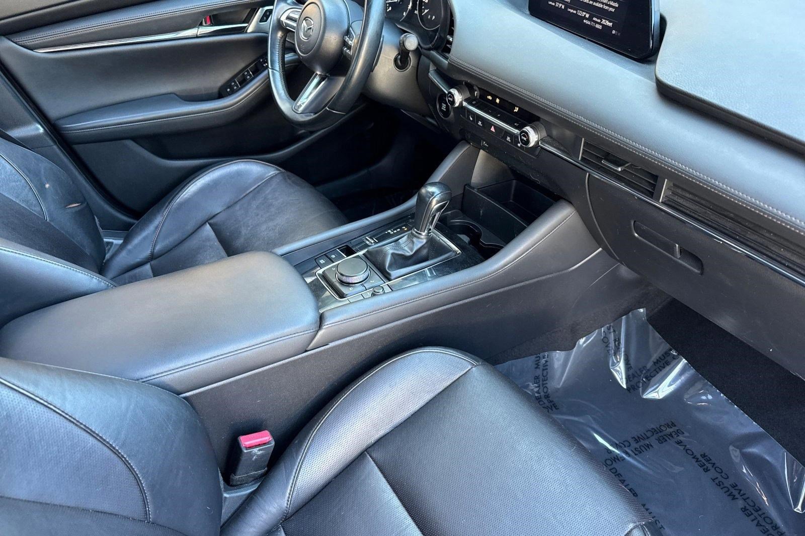 Used 2019 MAZDA MAZDA3 AWD Hatchback w/ Premium Pkg image 31