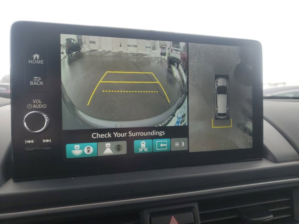 Certified 2024 Honda Pilot Elite image 17