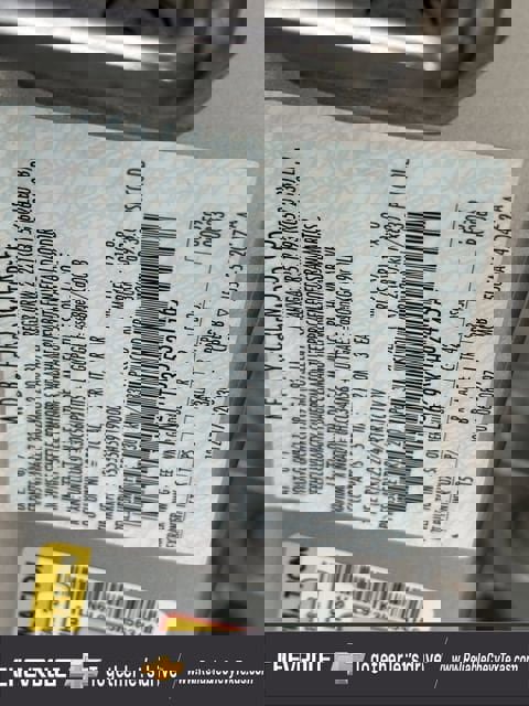 Used 2017 Lincoln Continental Select image 10