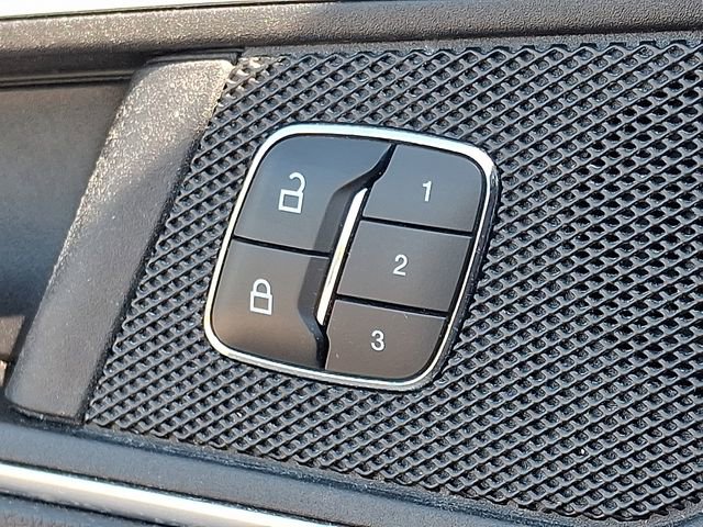 Used 2015 Ford Edge Titanium AWD/4WD image 27