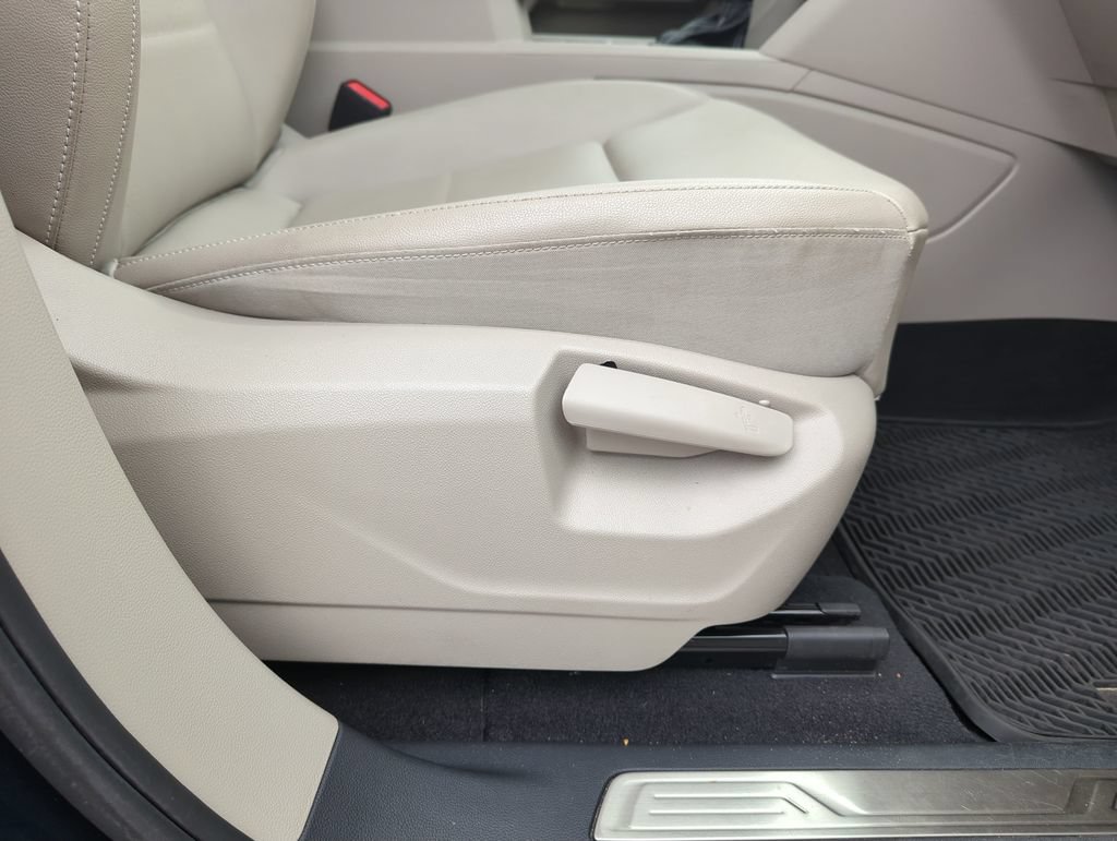Certified 2023 Volkswagen Atlas SE w/ Panoramic Sunroof Package FWD image 39