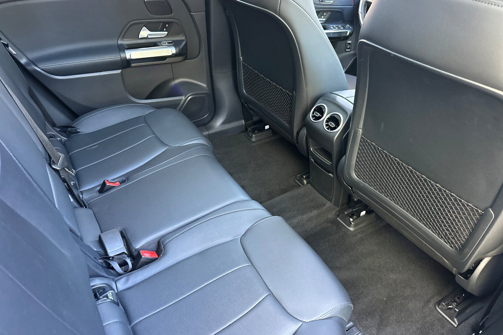 Certified 2023 Mercedes-Benz EQB 300 4MATIC image 36