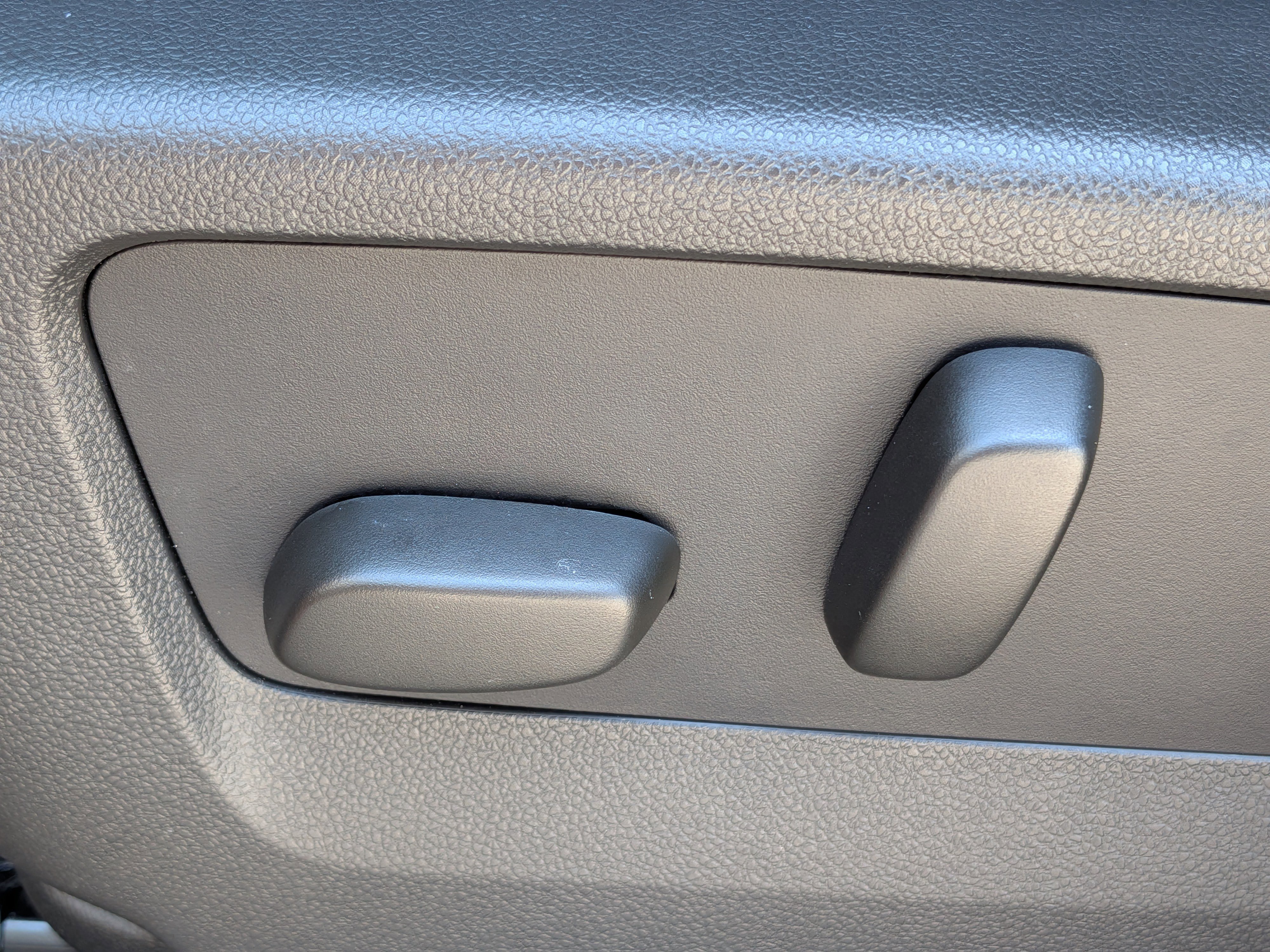 Certified 2023 Buick Envision Preferred FWD image 20