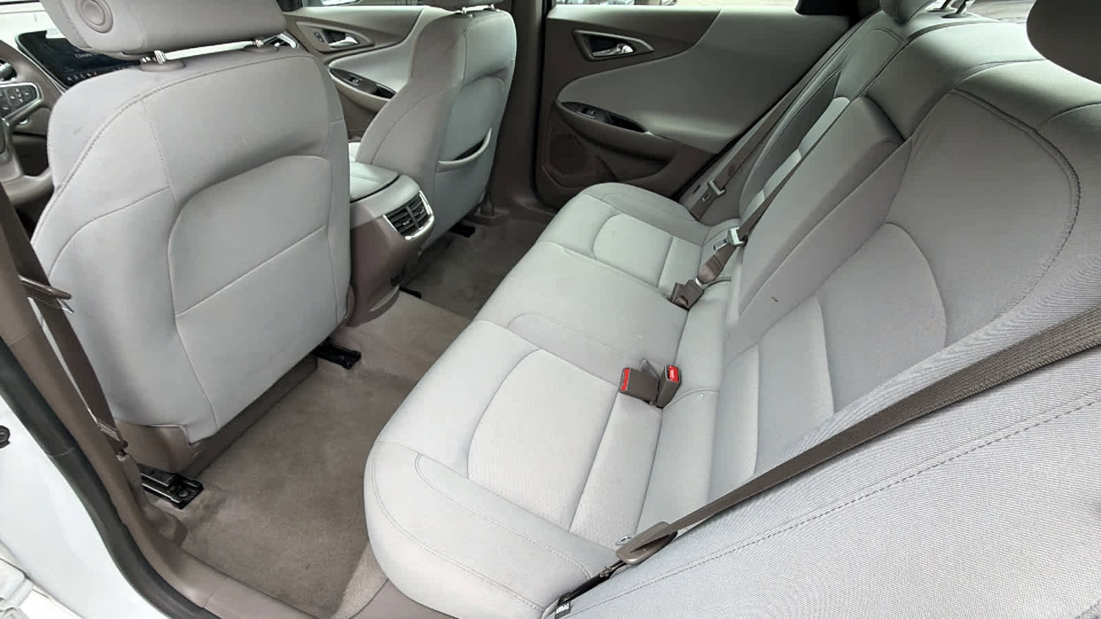Used 2024 Chevrolet Malibu LT FWD image 17