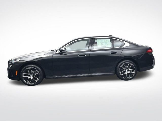 New 2026 BMW 540i xDrive w/ Premium Package AWD/4WD image 8