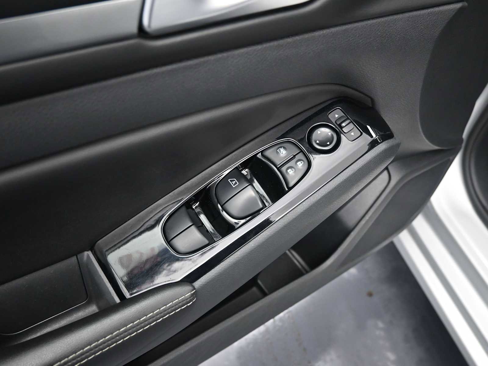 Used 2023 Nissan Altima 2.5 SV image 10