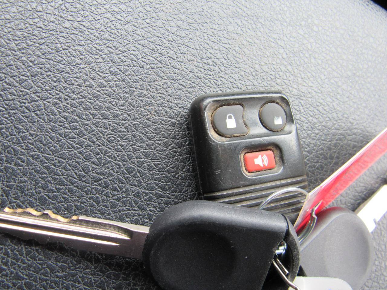 Used 2005 Ford F150 XLT AWD/4WD image 25