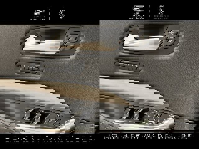 Certified 2025 Cadillac XT4 Premium Luxury FWD image 25