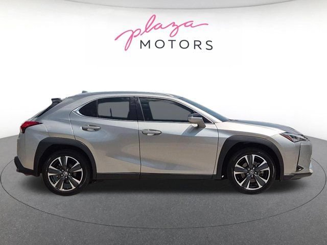 Used 2021 Lexus UX 200 w/ Premium Package FWD image 4