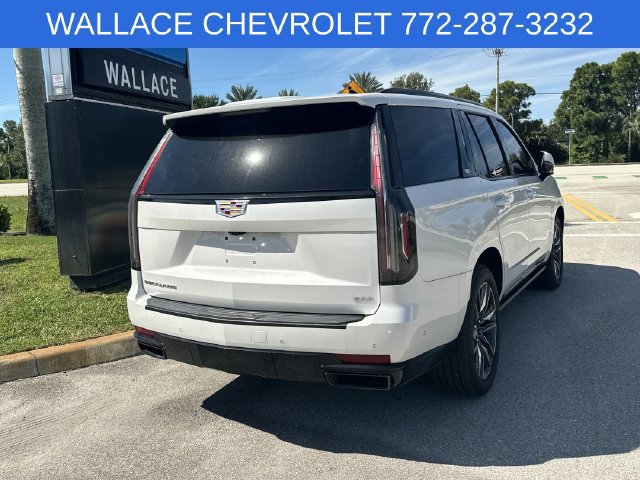 Used 2021 Cadillac Escalade Sport w/ Driver Assist Tech Package AWD/4WD image 8