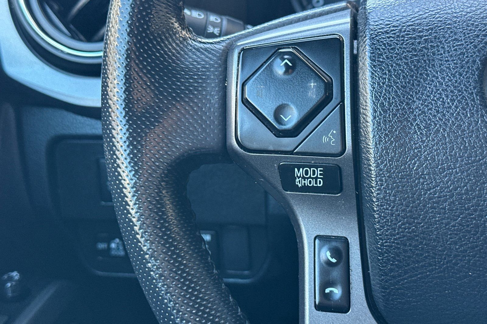 Used 2023 Toyota Tacoma TRD Sport w/ Black Out Package (TMS) image 30