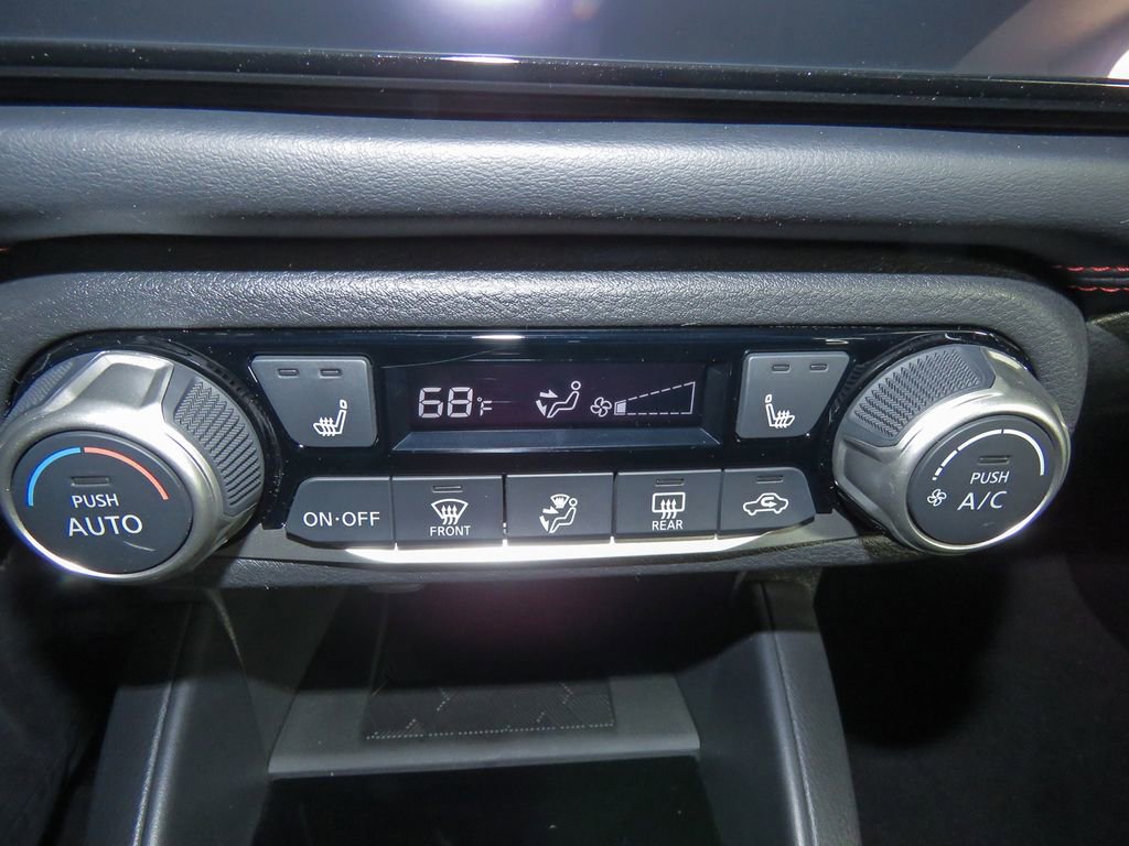 New 2025 Nissan Versa SR w/ Trunk Package FWD image 14